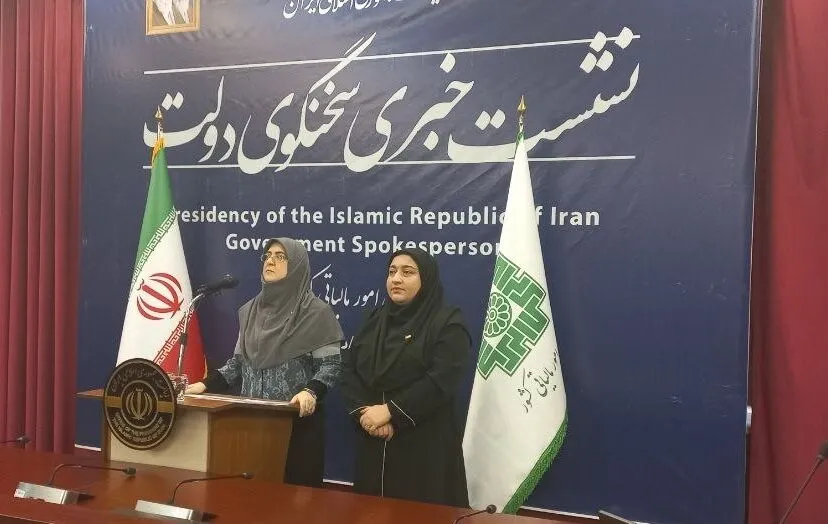 مهاجرانی: هدف دولت حضور 30 درصدی زنان در پست‌های مدیریتی است