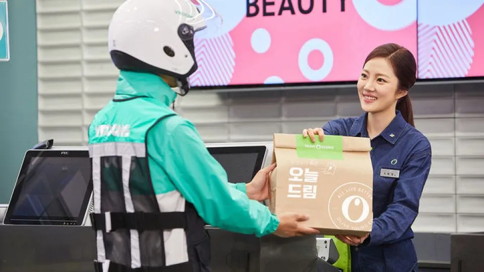 K-beauty’s new race runs on 30-minute delivery apps