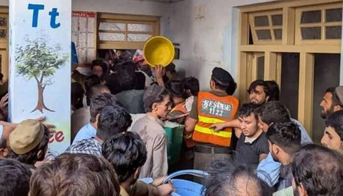 حادثه مرگبار در مدرسه پیشاور؛ 17 دانش‌آموز کشته شدند