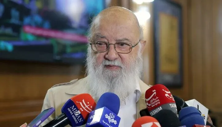هشدار چمران درباره افزایش غیرقانونی عوارض شهرداری؛ دریافت هزینه بیشتر از مردم به دلیل کمبود منابع مالی، خلاف قانون است