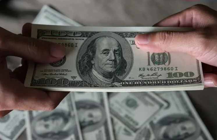 پیش بینی قیمت دلار فردا دوشنبه 27 مهر 1405 ؛ احتمال ادامه کاهش قیمت ارز
