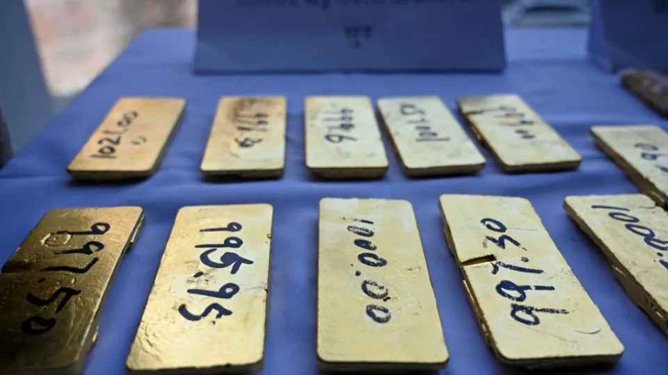 Police hunt Nepali links to 21.75 kg gold smuggling racket