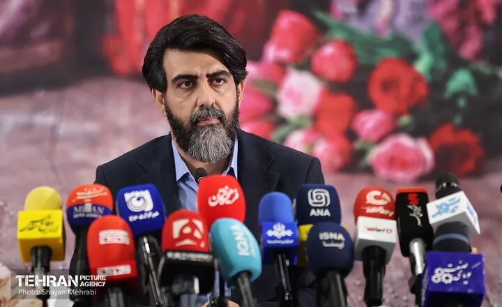 واکنش محمدخانی به پیشبینیهای نادرست یک کارشناس/ او قبلا هم معتقد بود آزادسازی قیمت ارز اثر تورمی خاصی ندارد!