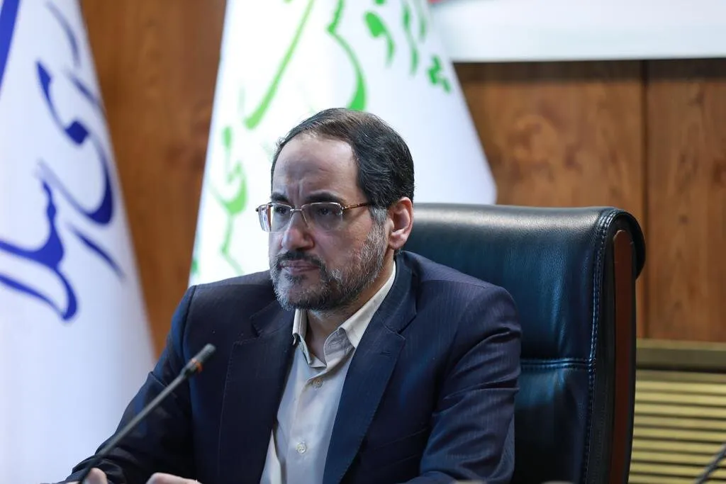 مهار تورم باید از اصلاح ساختارهای ناکارآمد و حذف امتیازهای رانتی آغاز شود / خلق پول توسط بانک‌ها باید مهار شود