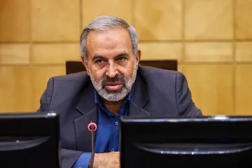 نشست مجمع نمایندگان تهران برای بررسی مشکلات سازمان اقتصاد اسلامی/تأکید نمایندگان بر تسهیل شرایط قرض الحسنه ها برای ارائه وام های خرد به مردم