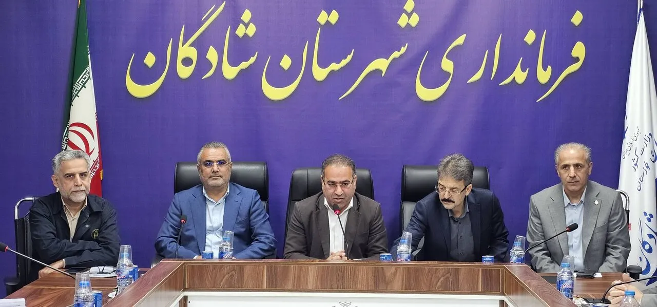حضور مدیران ارشد استانی برای گره‌گشایی از صنایع تبدیلی خرما در شادگان/ اختصاص هزار میلیارد ریال تسهیلات به کارگاه‌های بسته‌بندی