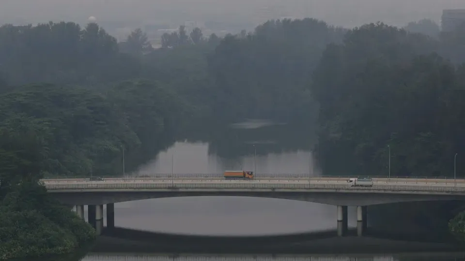 Which are the 10 Indonesian firms issued notices under Singapore’s haze law?