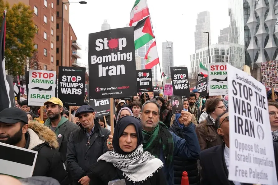 سیر فعالان صلح طلب اروپایی در شهر‌های انگلیس
