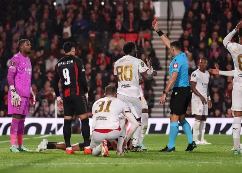 میلان 0-3 بورنموث ؛ شوک به میلان؛ مانیان با حرکت جنجالی اخراج شد + عکس