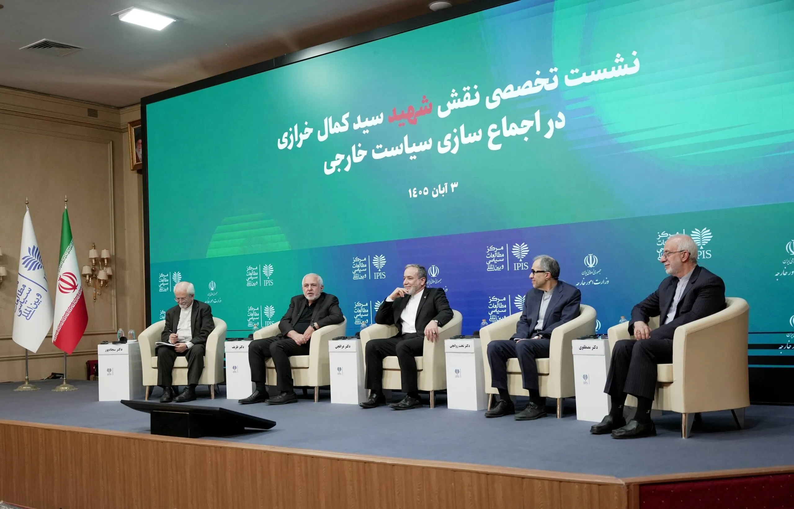 عراقچی: اداره تنگه هرمز مانند گذشته نخواهد بود ؛حمله نظامی دوباره به ایران نتیجه متفاوتی نخواهد داشت