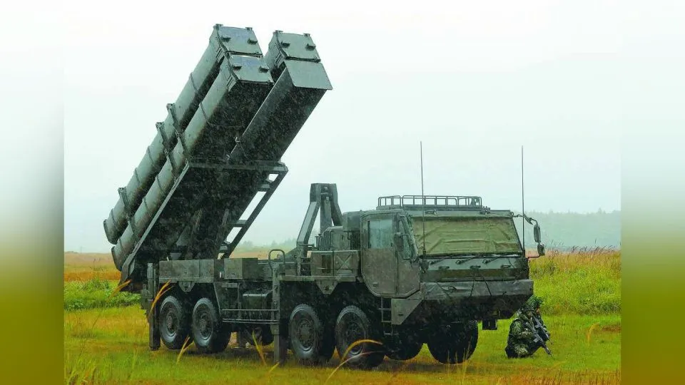 Japan holds 1st public drill with Type-25 antiship missile as China expands military presence