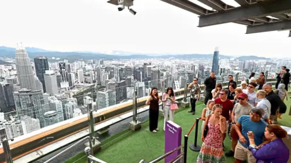 Malaysia’s domestic tourism stays strong despite haze