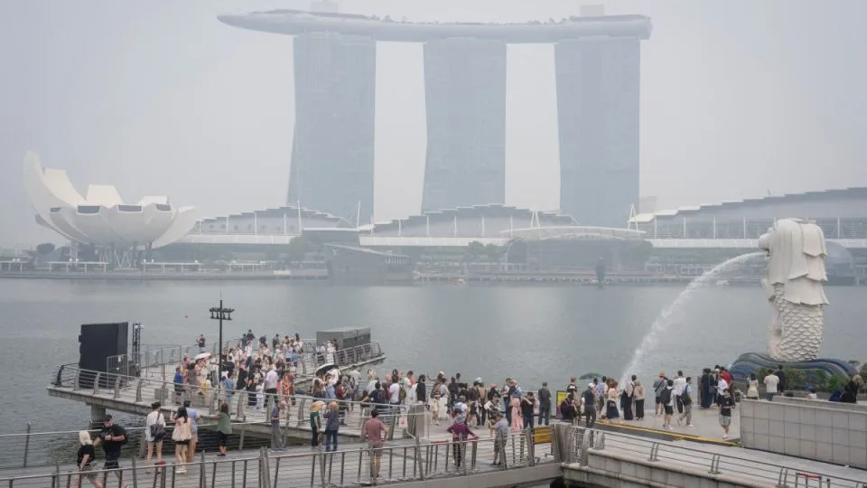 Ministers up ante in Indonesia-Singapore row