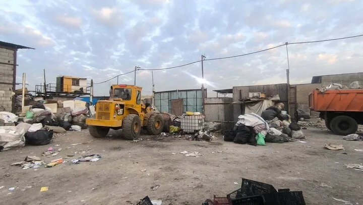 جمع‌آوری 2280 کیلوگرم پسماند خشک از دو گاراژ تفکیک غیرمجاز در منطقه 19