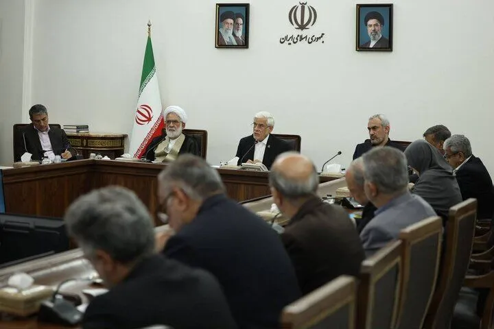 انتقاد عارف از عملکرد مولدسازی؛ مأموریت ویژه به وزیر اقتصاد برای رفع موانع